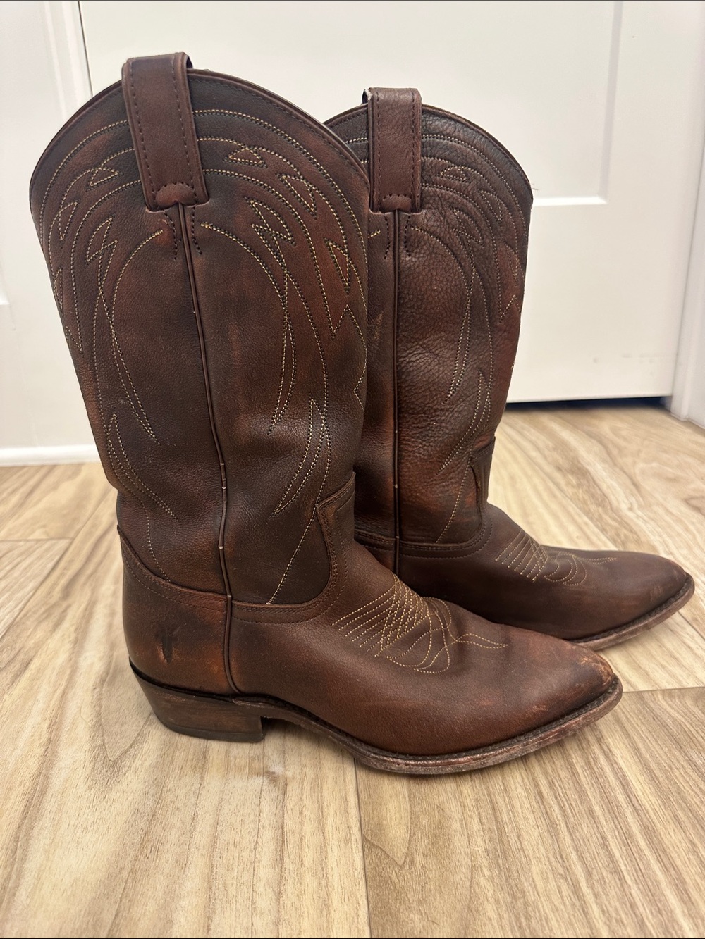 Frye Pull On Billy Brown Leather Women's Western Heeled Boots
